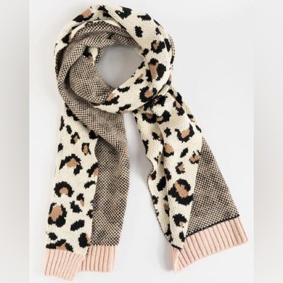 Francesca's Collections Gabreille Leopard Blush Scarf NWT - Picture 2 of 9